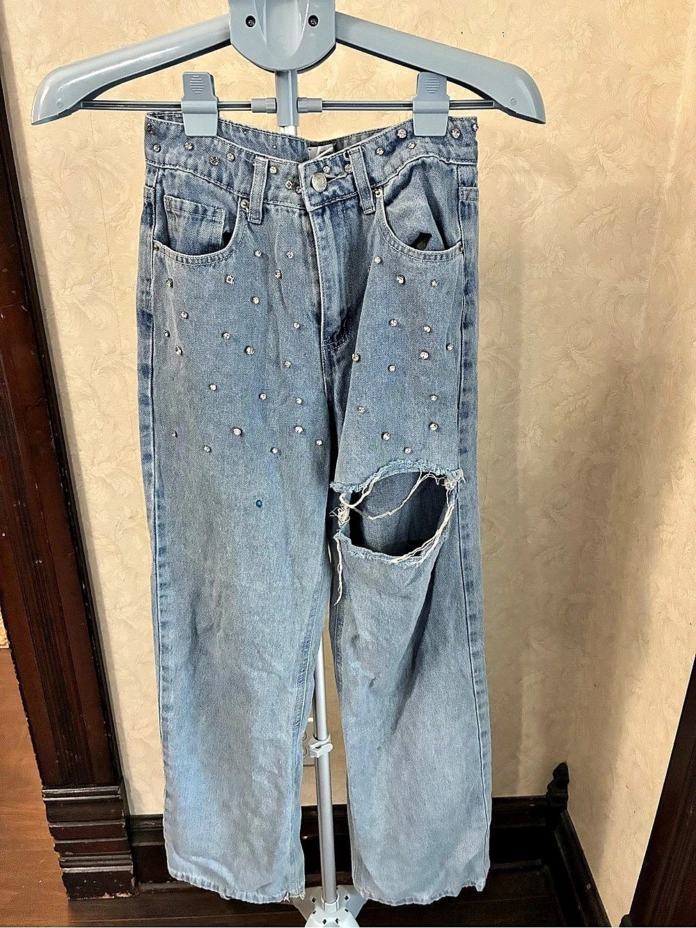 Forever 21 Rhinestone Distressed Wide Leg Jeans Blue Waist 25